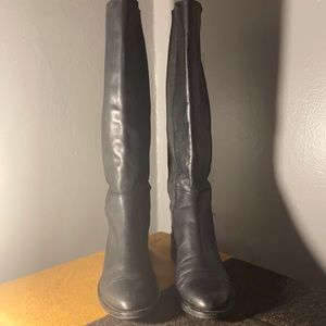BCBG generation black leather boots